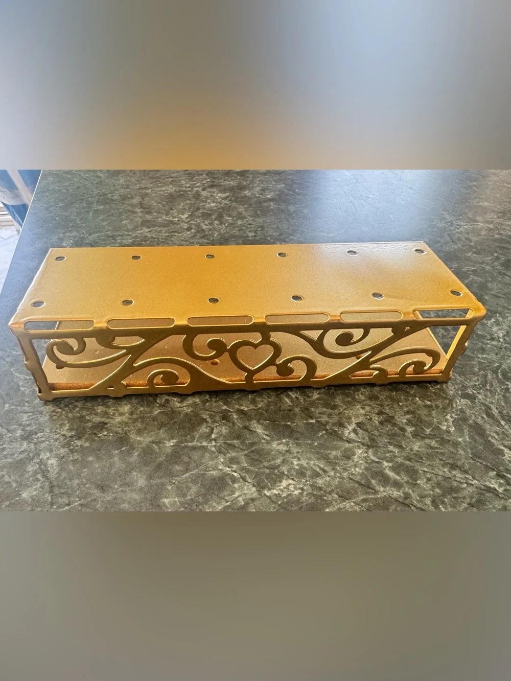 Decorative Gold Metal Cake Pop Stand With Heart Scrollwork
